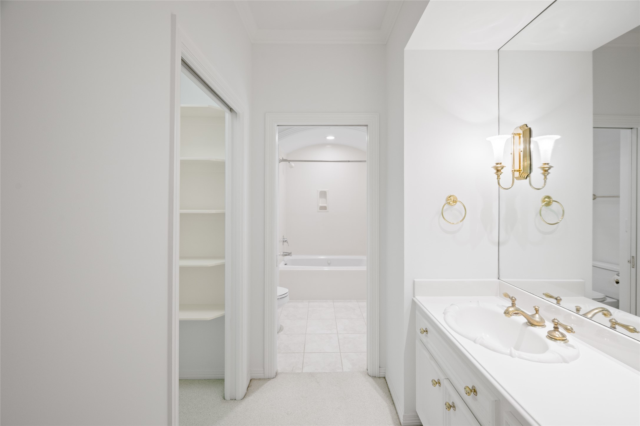  5495 Sugar Hill Drive - 物件實景