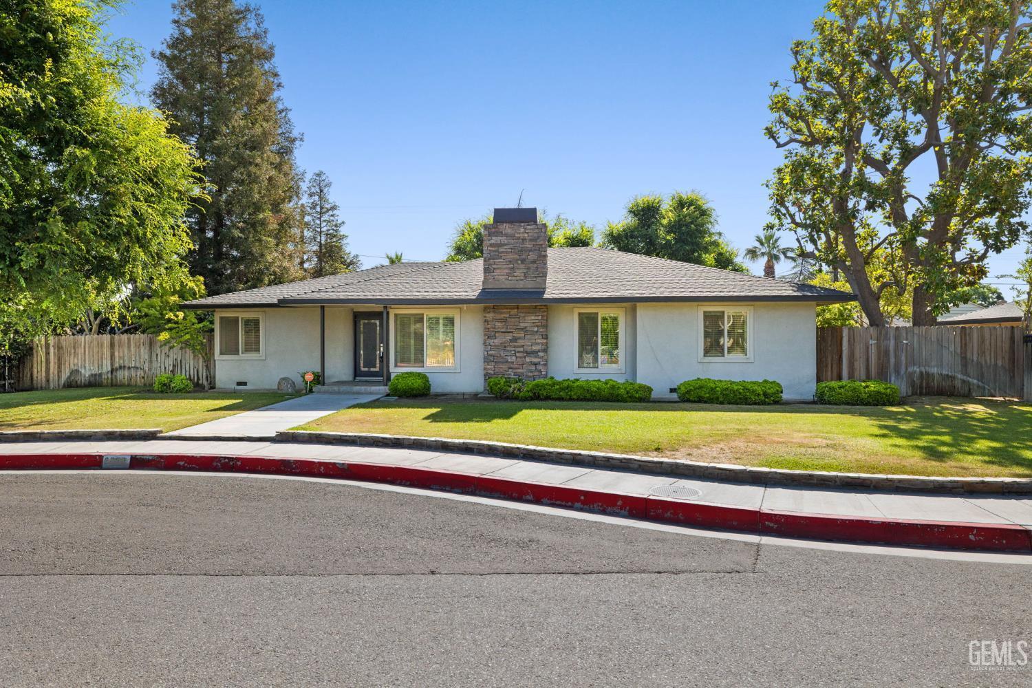 Bakersfield, California, 93301, United States, 3 Bedrooms Bedrooms, ,3 BathroomsBathrooms,Residential,For Sale,1819046