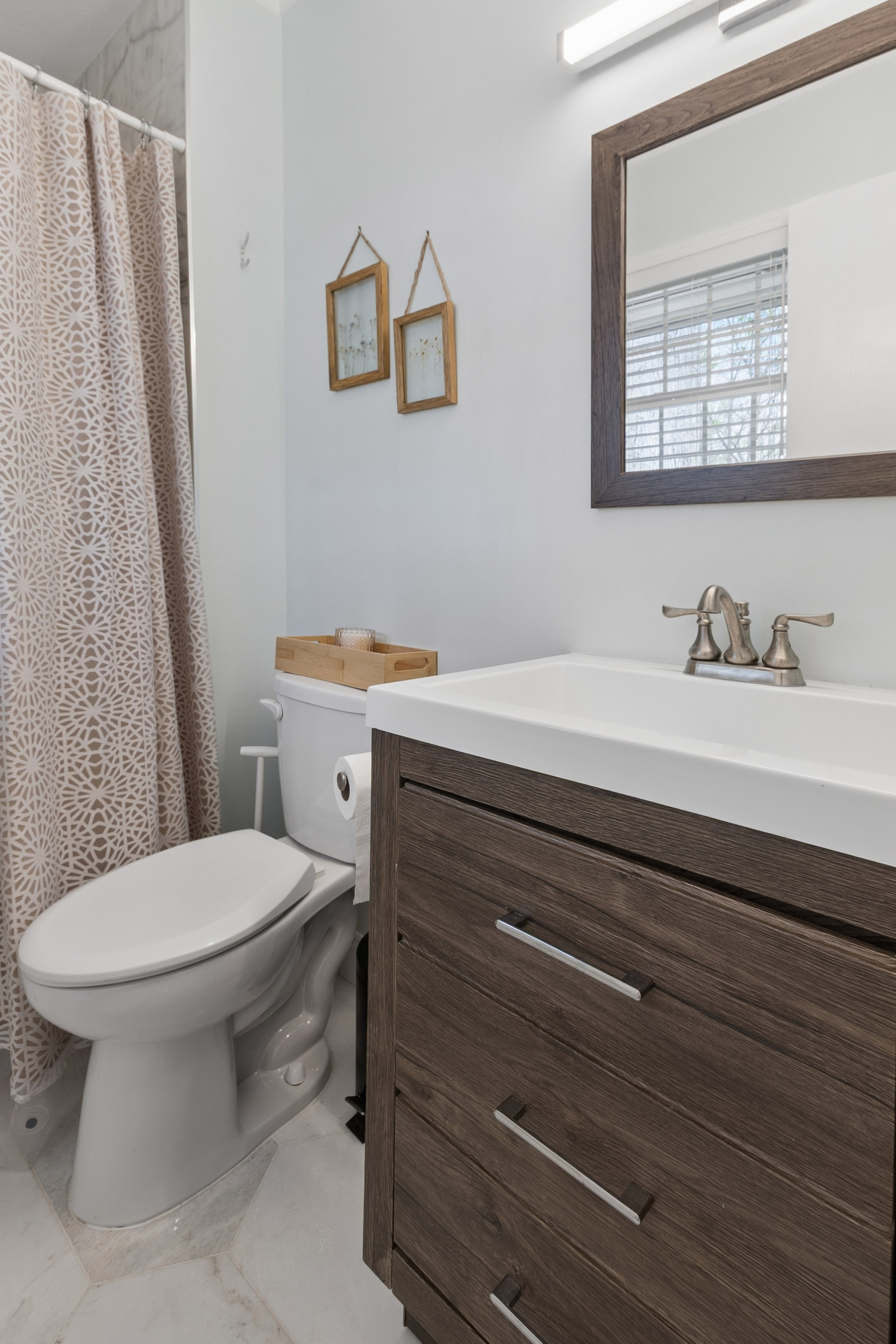  Charming Brick Ranch Nestled in Desirable Lockridge Forest Community - 物件實景