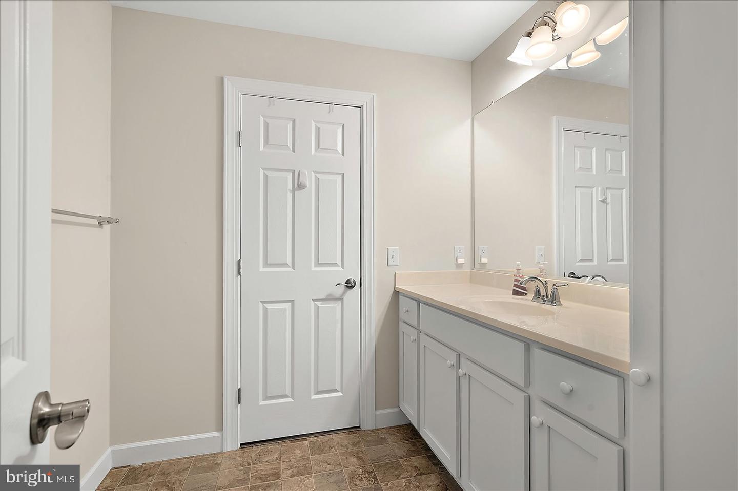 Selbyville, Delaware, 19975, United States, 4 Bedrooms Bedrooms, ,3 BathroomsBathrooms,Residential,For Sale,1970747