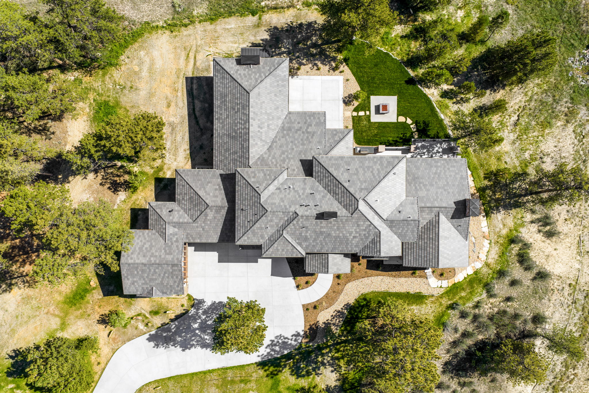  JUST FINISHED THIS YEAR Beautiful mountain estate- 10,521 finished square feet - 物件實景