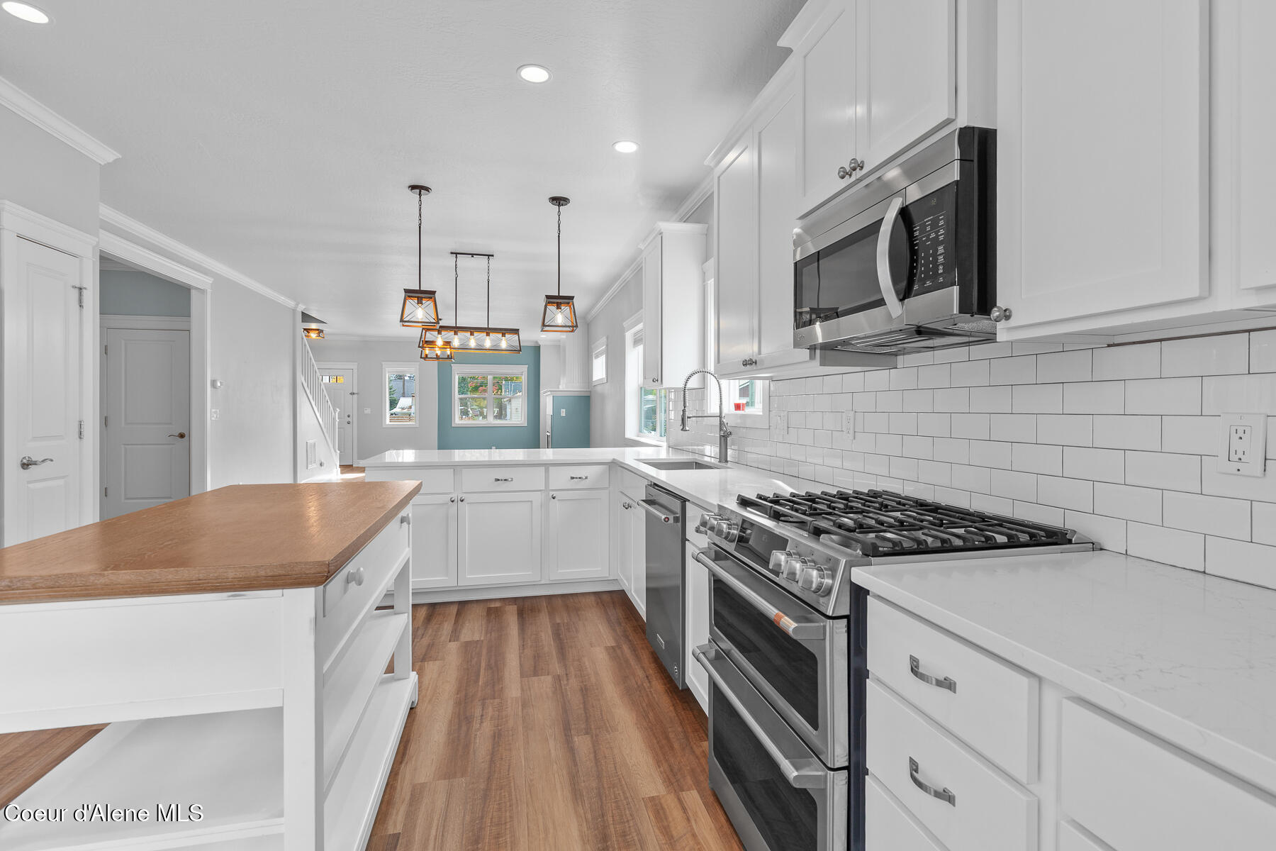 Coeur d'Alene, Idaho, 83814, United States, 3 Bedrooms Bedrooms, ,4 BathroomsBathrooms,Residential,For Sale,1976141