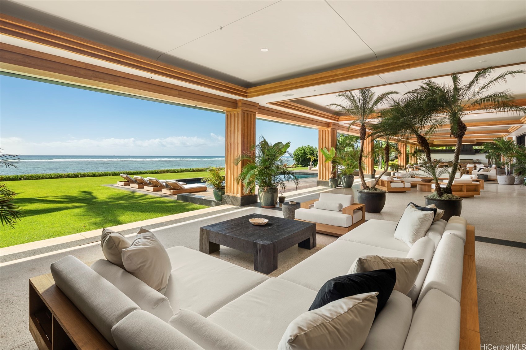Honolulu, Hawaii, 96816, United States, 6 Bedrooms Bedrooms, ,8 BathroomsBathrooms,Residential,For Sale,1766814