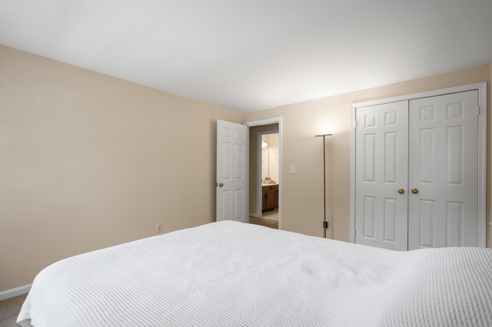  8943 Park Forest Drive, Springfield, VA, 22152 - 物件實景