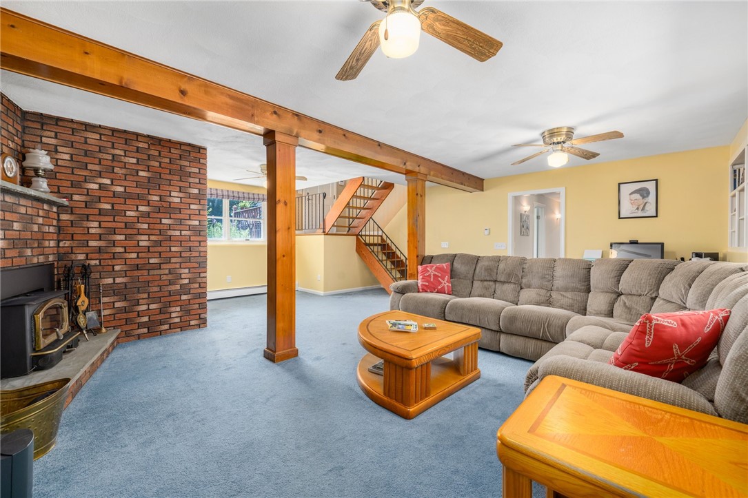 North Kingstown, Rhode Island, 02874, United States, 3 Bedrooms Bedrooms, ,2 BathroomsBathrooms,Residential,For Sale,1906008