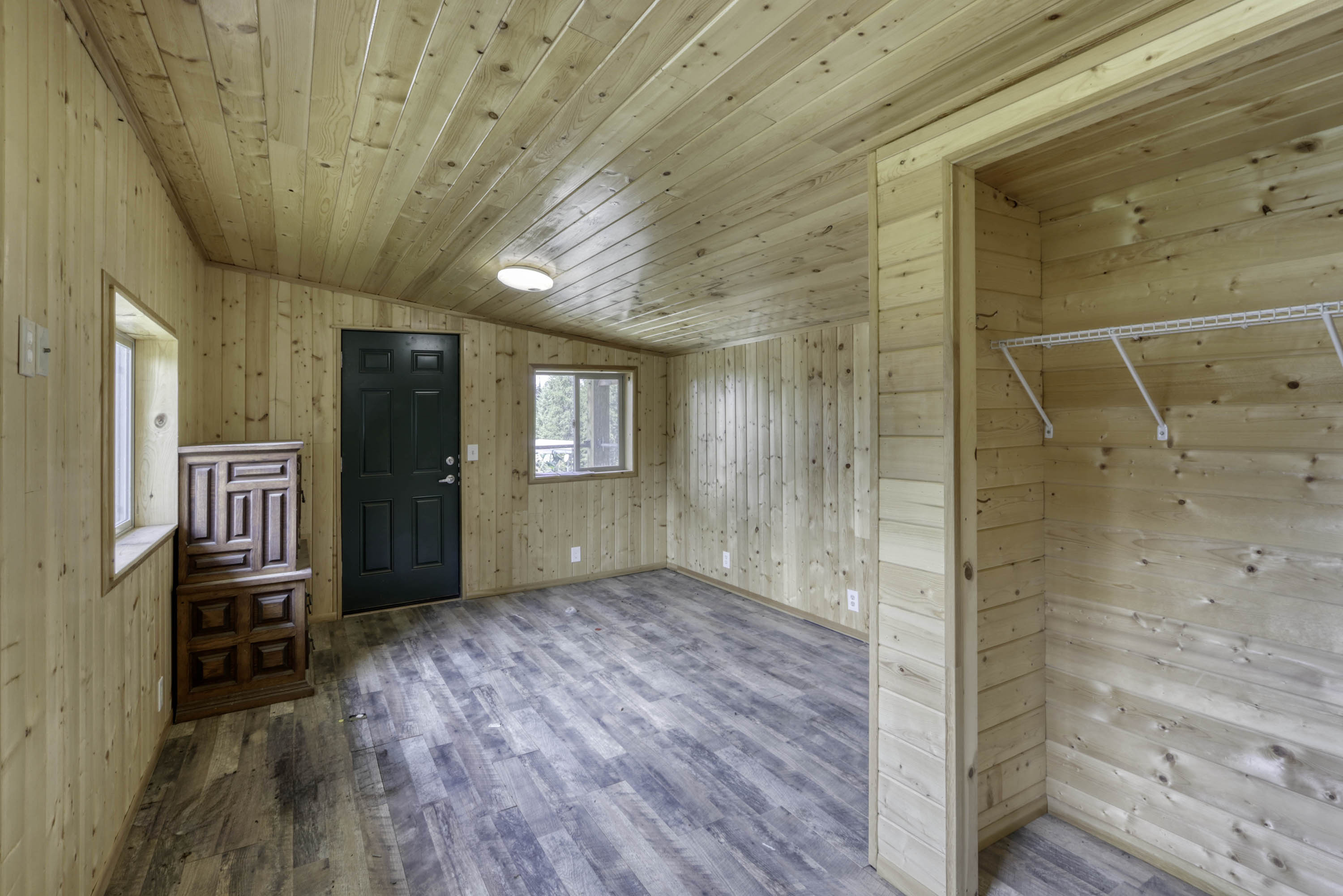 Priest River, Idaho, 83856, United States, 1 Bedroom Bedrooms, ,2 BathroomsBathrooms,Residential,For Sale,1905806