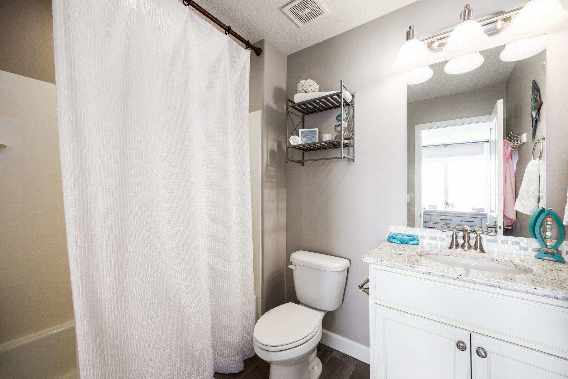  Luxury Meets Livability in This Upgraded Herriman Showpiece - 物件實景