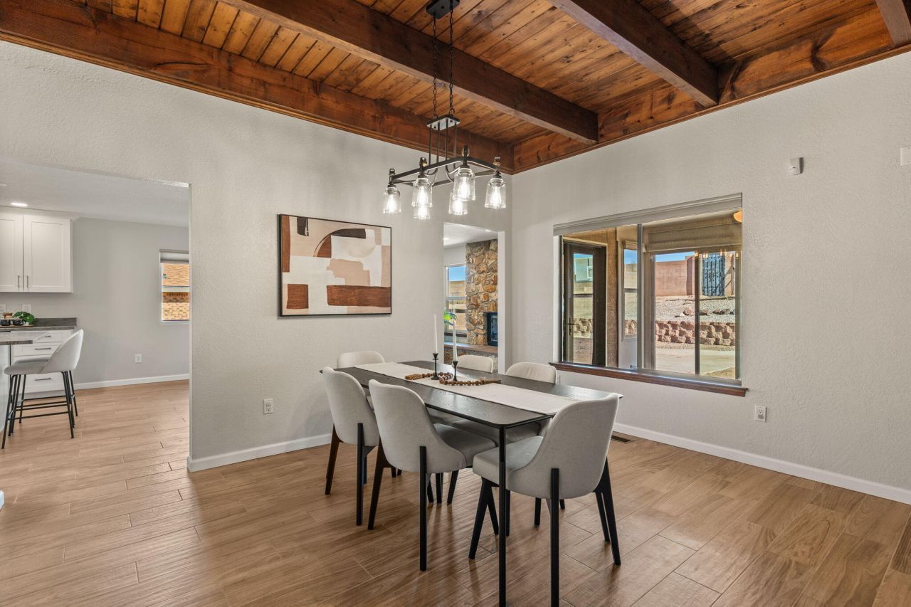 Albuquerque, New Mexico, 87111, United States, 4 Bedrooms Bedrooms, ,3 BathroomsBathrooms,Residential,For Sale,1985317