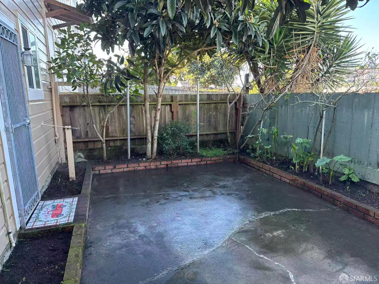 San Francisco, California, 94112, United States, 2 Bedrooms Bedrooms, ,1 BathroomBathrooms,Residential,For Sale,2008516