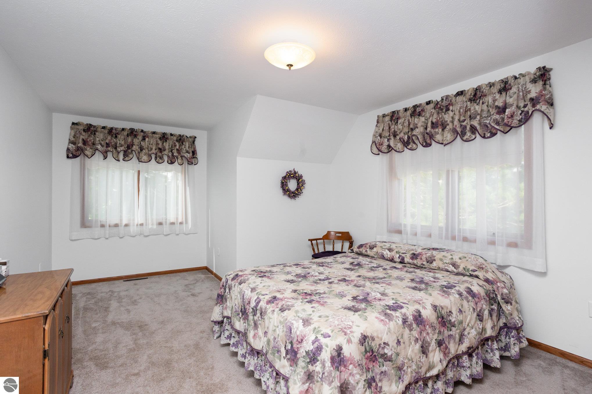 Harrison, Michigan, 48625, United States, 5 Bedrooms Bedrooms, ,4 BathroomsBathrooms,Residential,For Sale,1916275