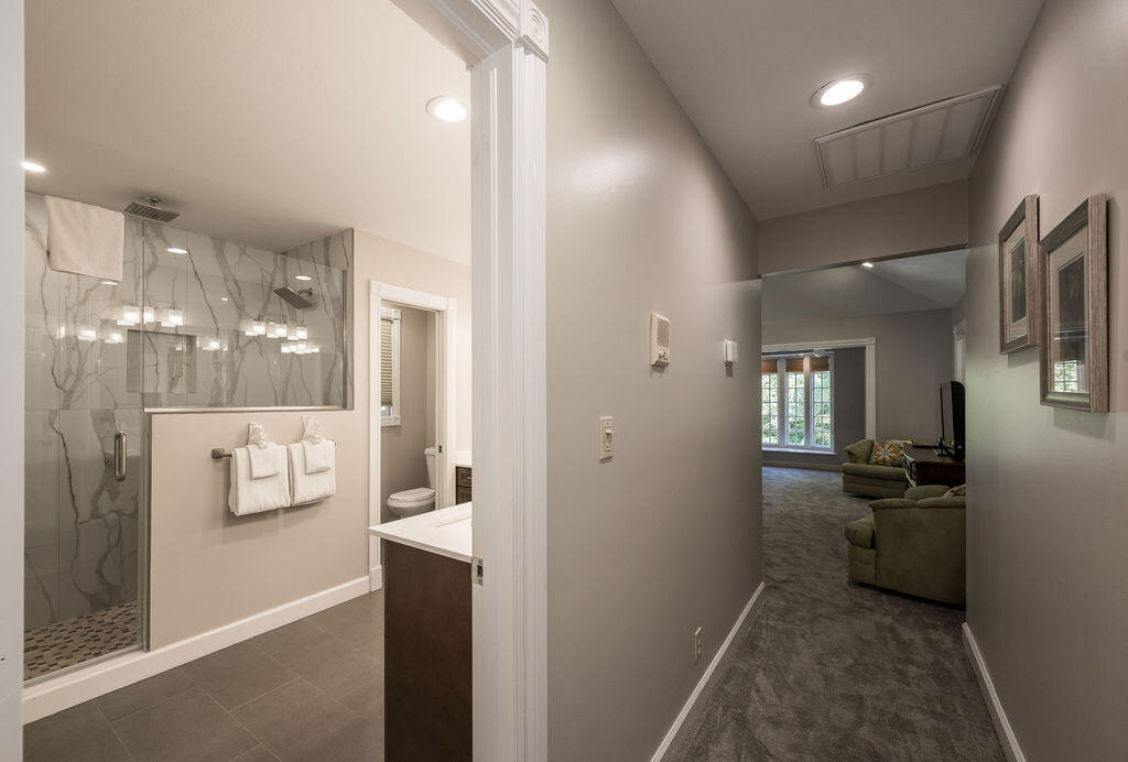 KEY WEST, Florida, 33040, United States, 5 Bedrooms Bedrooms, ,4 BathroomsBathrooms,Residential,For Sale,1847145