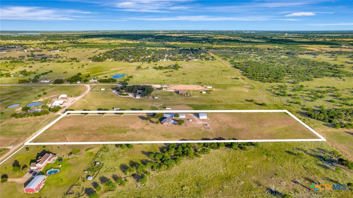 Victoria, Texas, 77904, United States, 3 Bedrooms Bedrooms, ,3 BathroomsBathrooms,Residential,For Sale,1989314