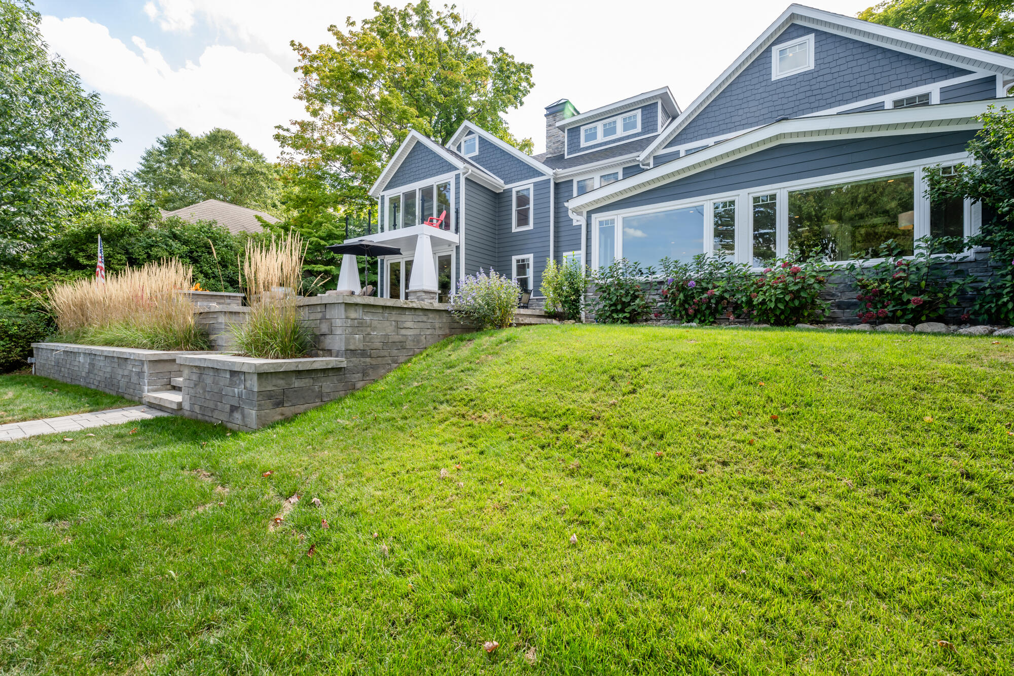 Coloma, Michigan, 49038, United States, 4 Bedrooms Bedrooms, ,6 BathroomsBathrooms,Residential,For Sale,1822414