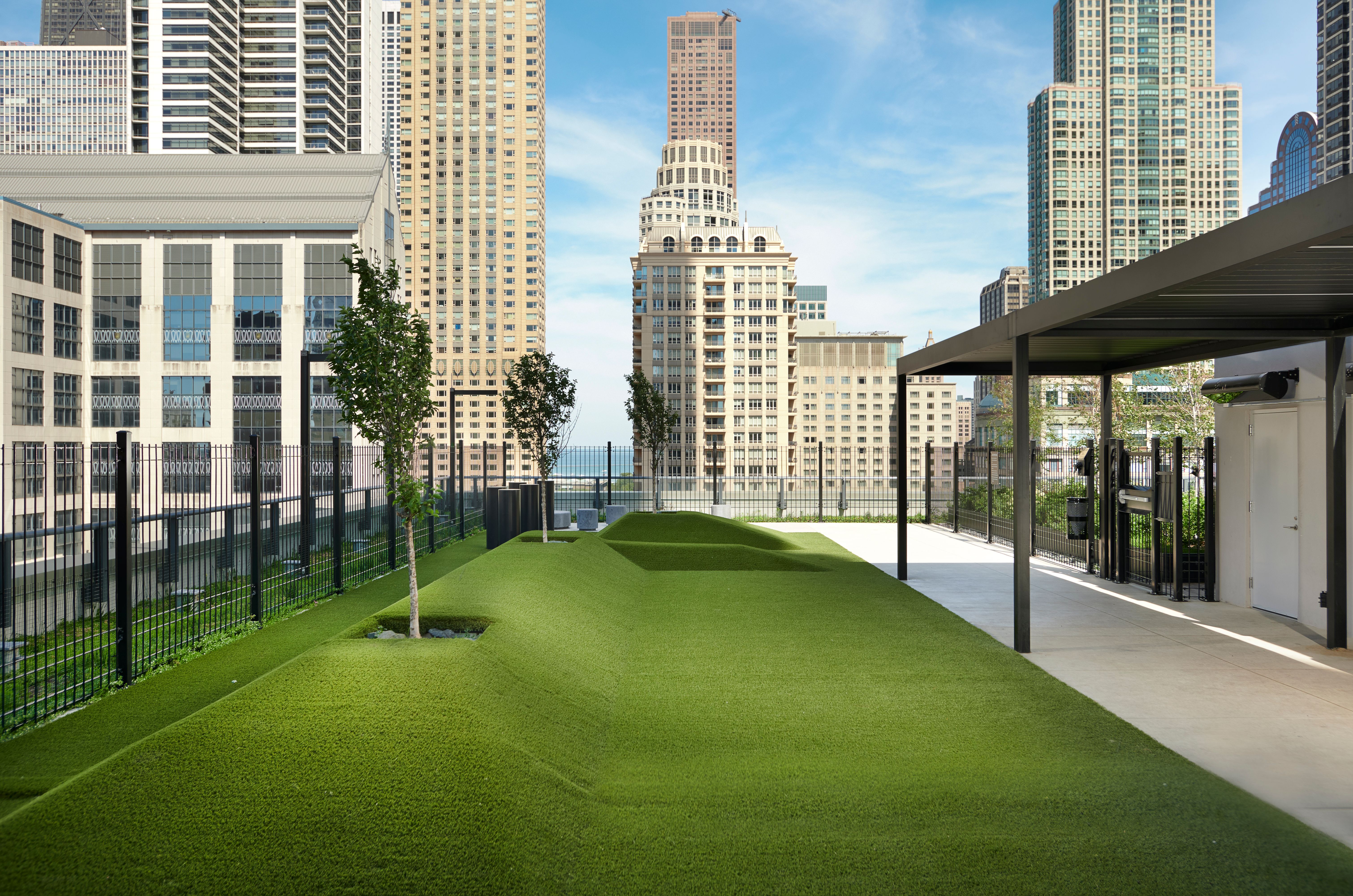  Quiet Tranquility of a Private Retreat With All the Excitement of a City Address - 物件實景