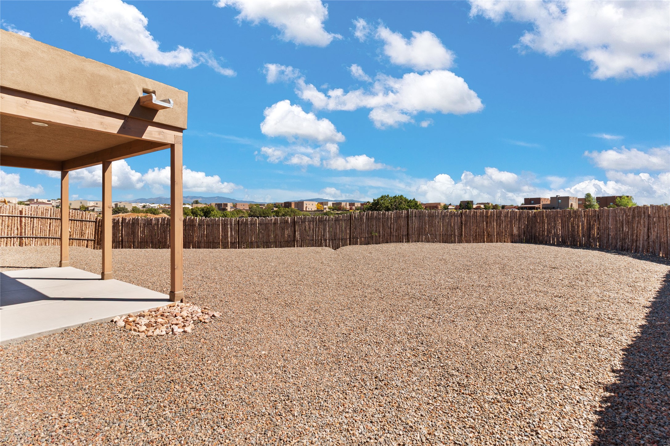  7609 Arroyo Oeste - 物件實景