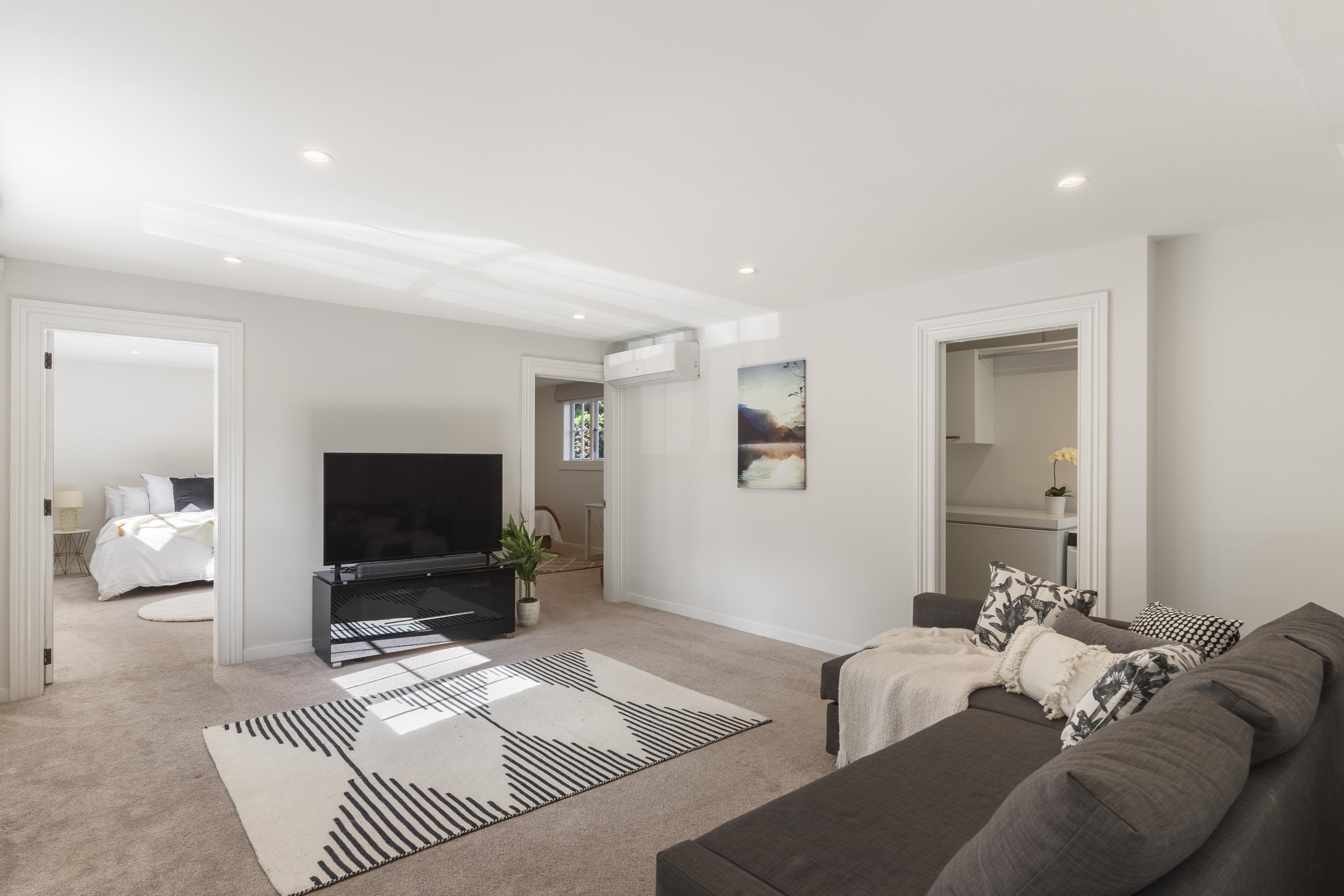  136 Attwood Road, Paremoremo - 物件實景