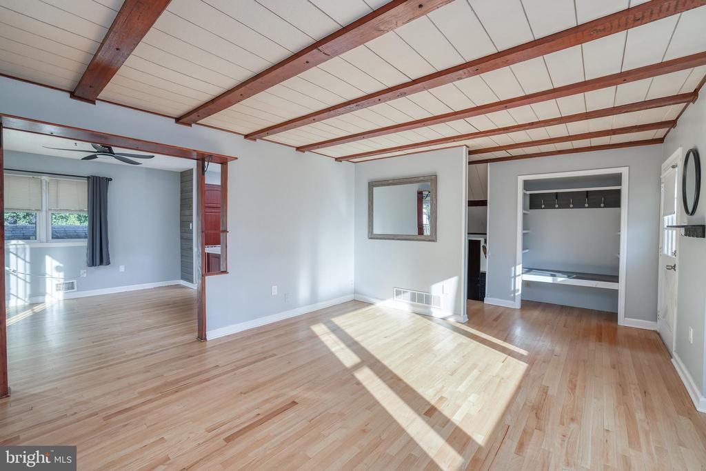 Trenton, New Jersey, 08618, United States, 4 Bedrooms Bedrooms, ,3 BathroomsBathrooms,Residential,For Sale,1995811