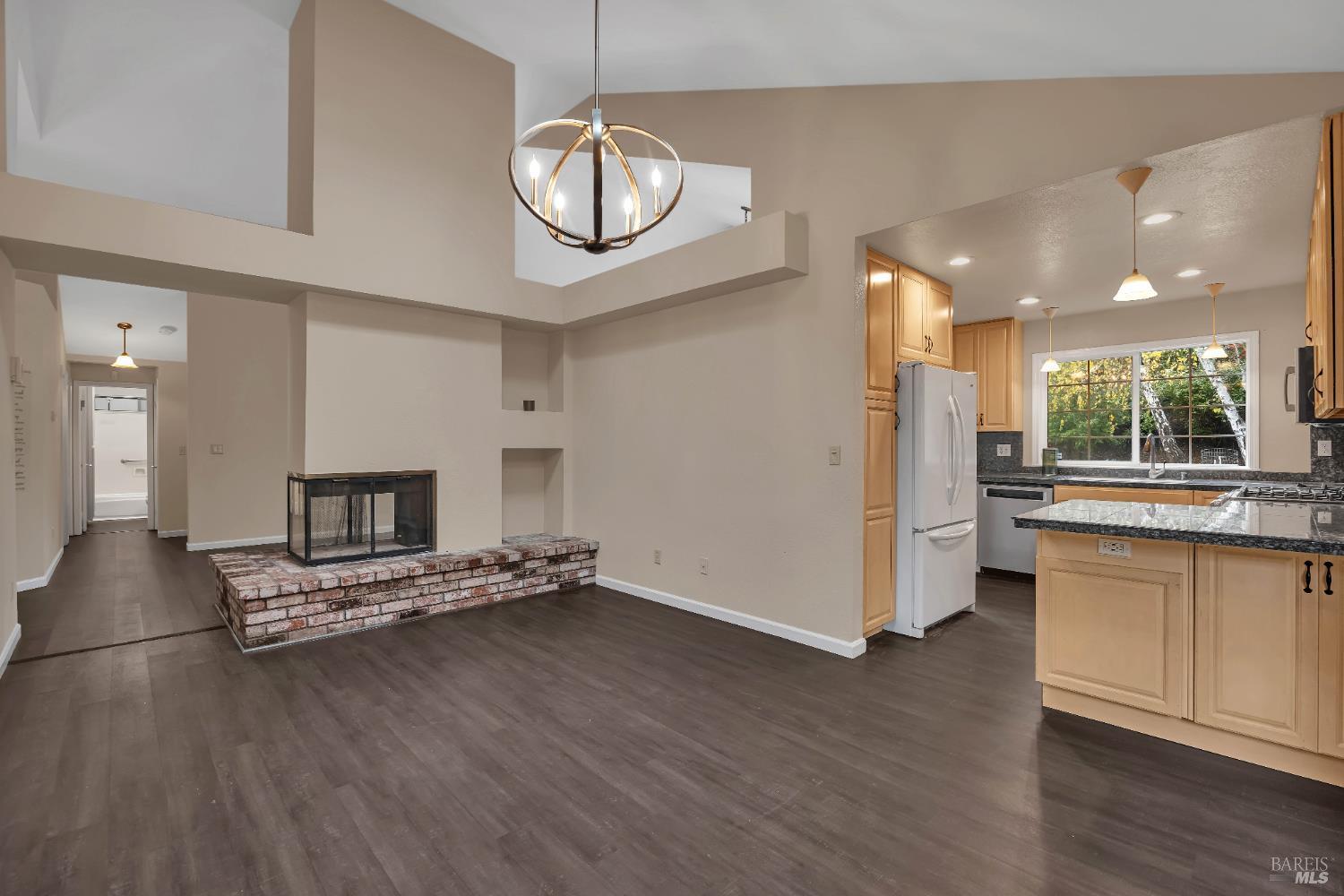 Vallejo, California, 94591, United States, 3 Bedrooms Bedrooms, ,2 BathroomsBathrooms,Residential,For Sale,2006262