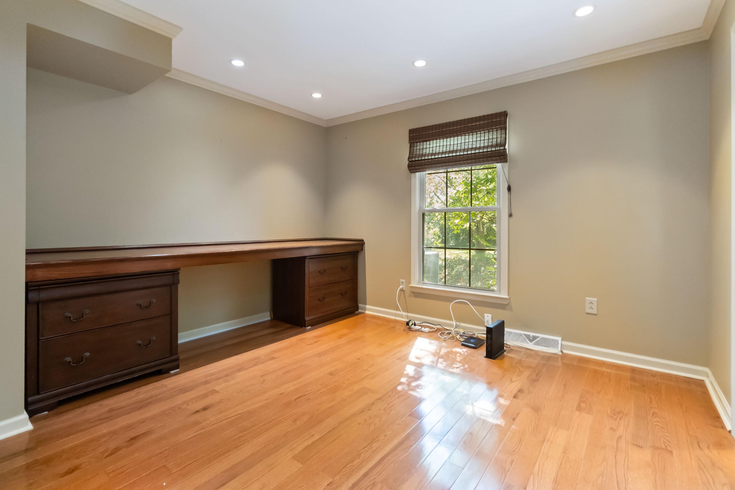 Richmond, Kentucky, 40475, United States, 4 Bedrooms Bedrooms, ,3 BathroomsBathrooms,Residential,For Sale,2006123