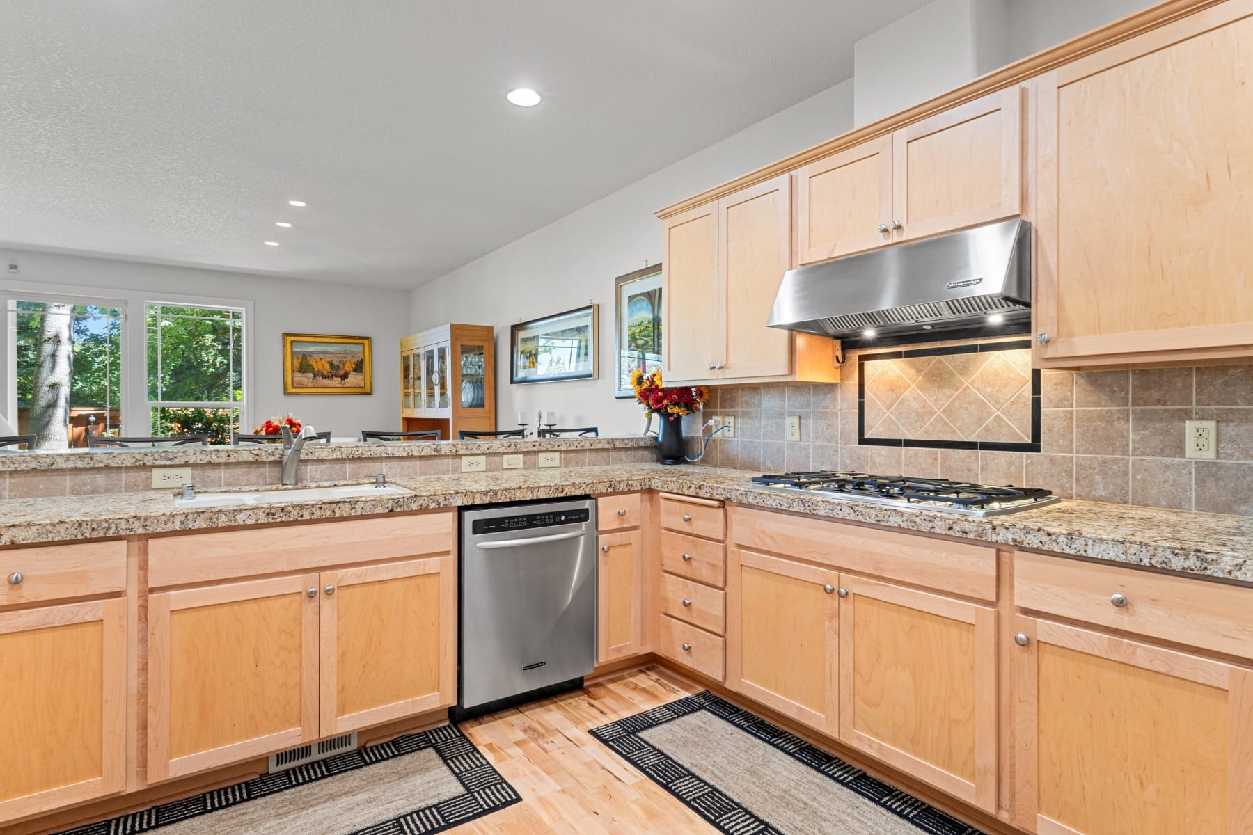  211 SE 198TH PL Camas, WA 98607 - 物件實景
