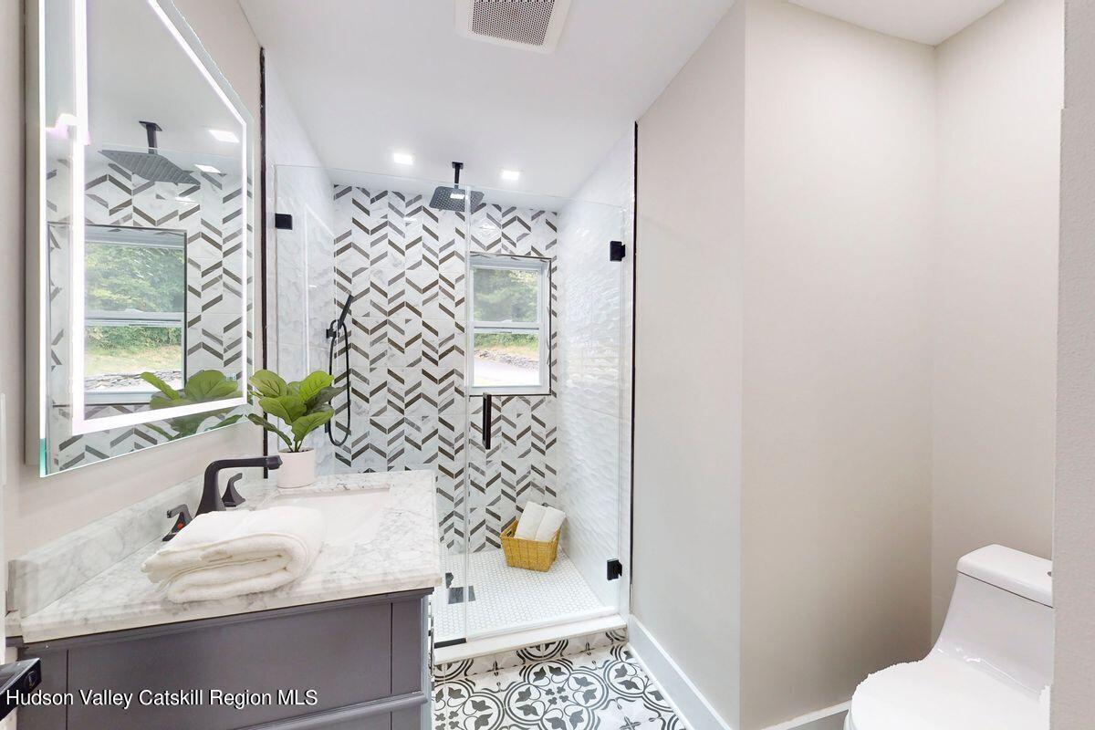 Woodstock, New York, 12498, United States, 4 Bedrooms Bedrooms, ,3 BathroomsBathrooms,Residential,For Sale,1991084