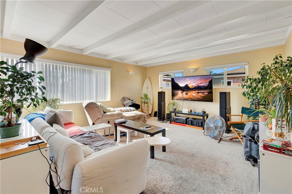 Seal Beach, California, 90740, United States, 4 Bedrooms Bedrooms, ,2 BathroomsBathrooms,Residential,For Sale,2001777