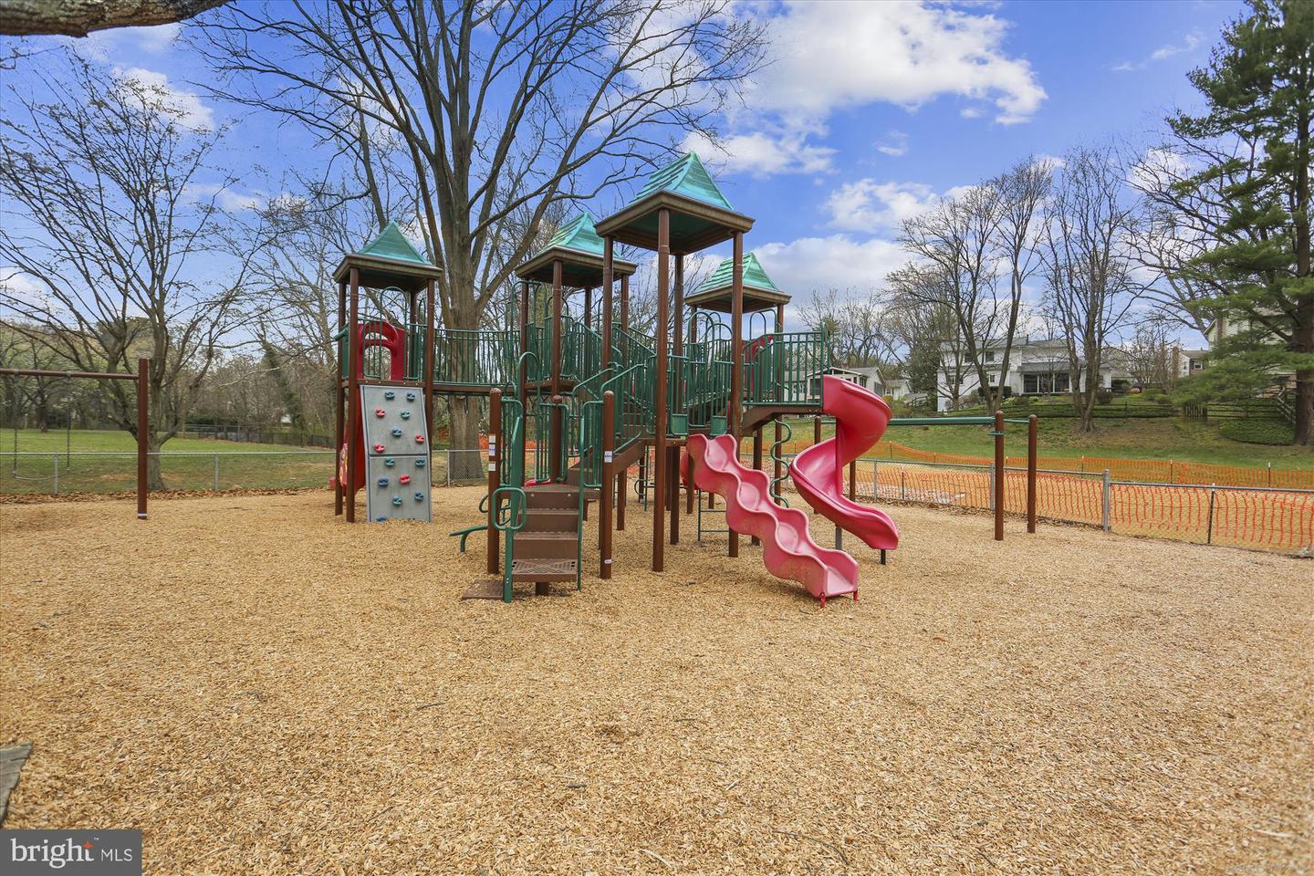 Gaithersburg, Maryland, 20878, United States, 3 Bedrooms Bedrooms, ,4 BathroomsBathrooms,Residential,For Sale,1995929