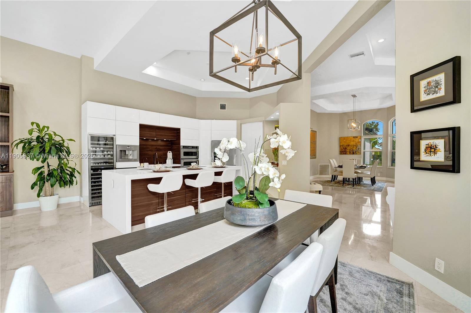 Weston, Florida, 33327, United States, 5 Bedrooms Bedrooms, ,3 BathroomsBathrooms,Residential,For Sale,1991859