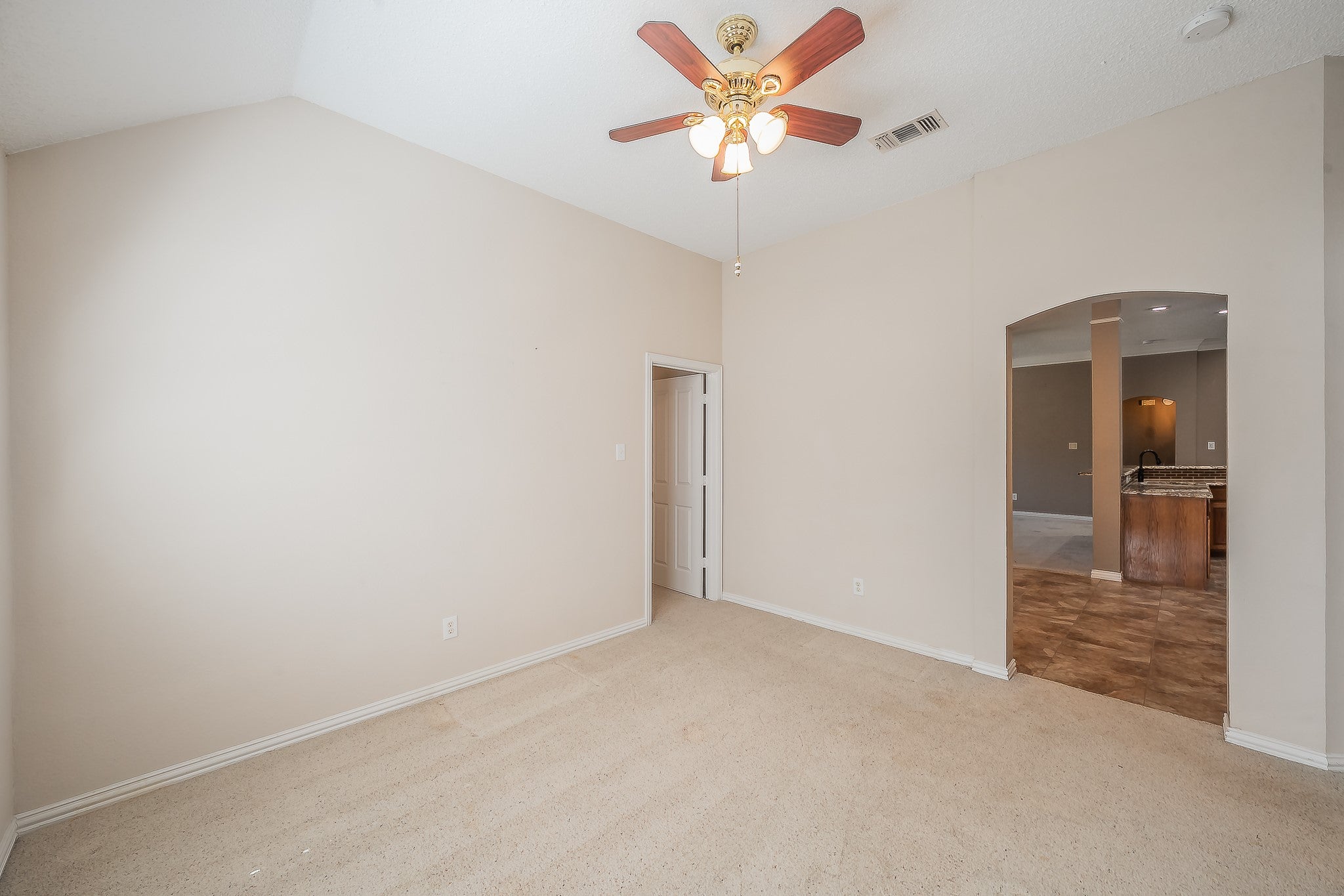 Grapevine, Texas, 76051, United States, 3 Bedrooms Bedrooms, ,2 BathroomsBathrooms,Residential,For Sale,1973770