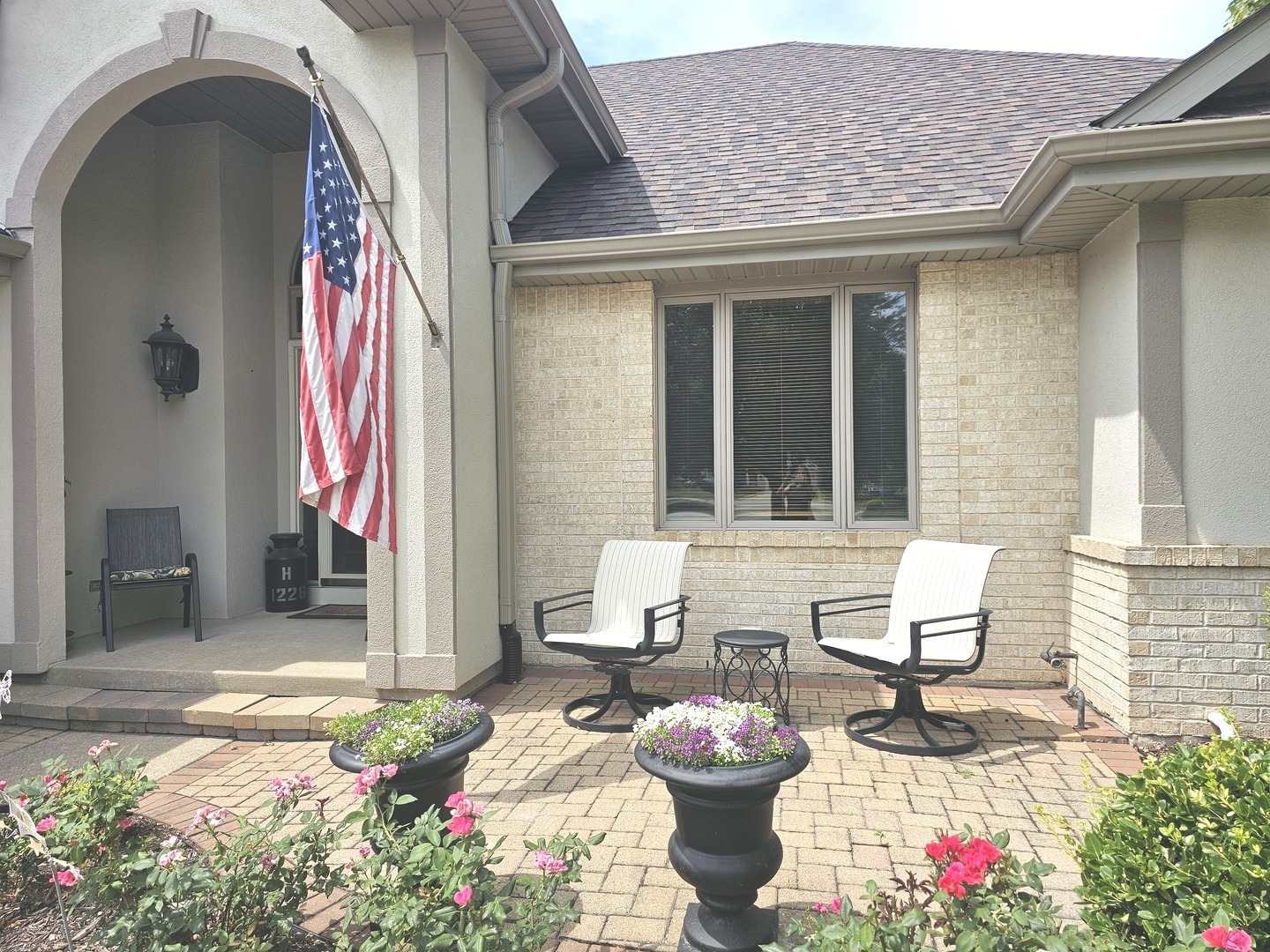 Shorewood, Illinois, 60404, United States, 3 Bedrooms Bedrooms, ,3 BathroomsBathrooms,Residential,For Sale,1937616