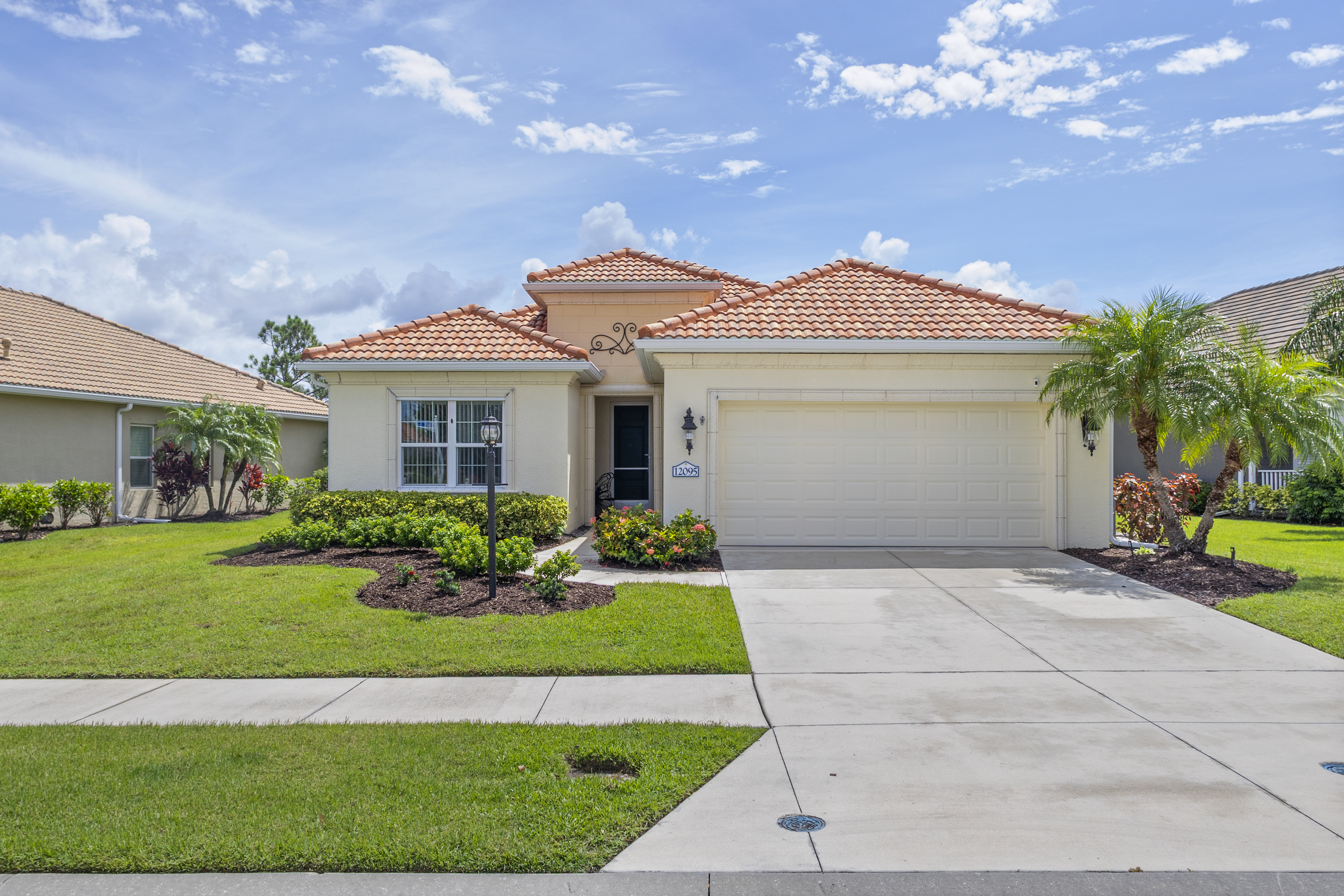 Venice, Florida, 34293, United States, 3 Bedrooms Bedrooms, ,2 BathroomsBathrooms,Residential,For Sale,1918322