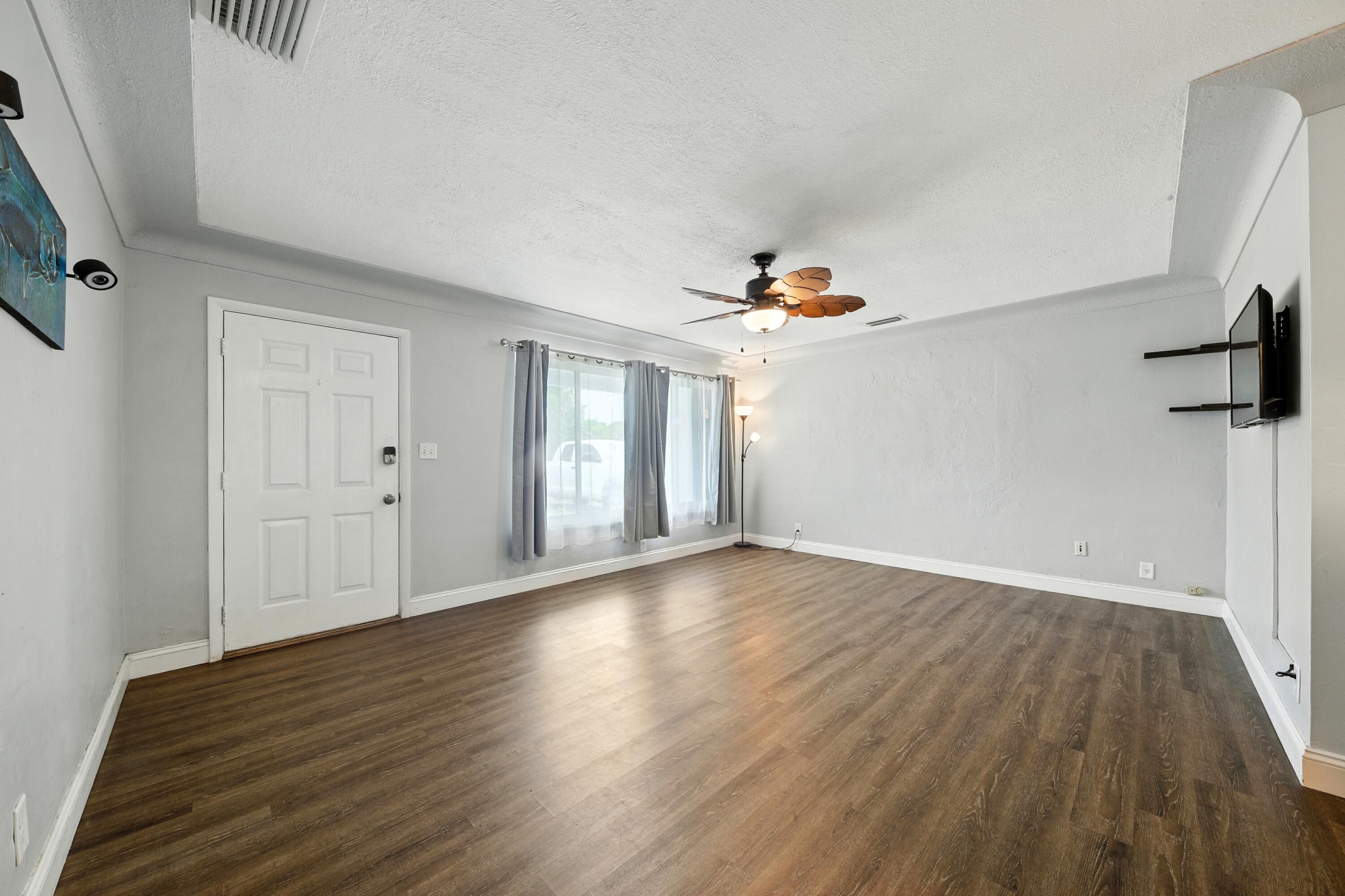 Boynton Beach, Florida, 33435, United States, 2 Bedrooms Bedrooms, ,2 BathroomsBathrooms,Residential,For Sale,1932647