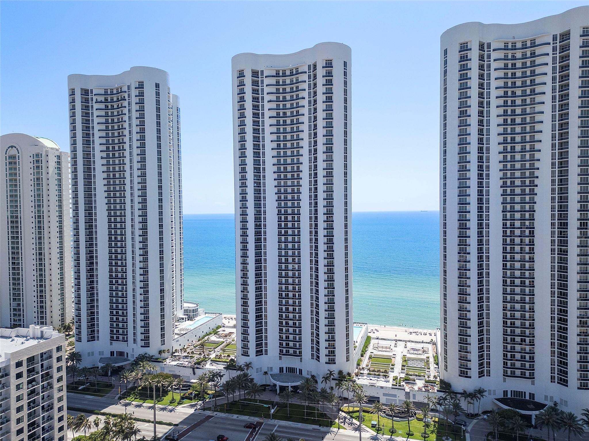Sunny Isles Beach, Florida, 33160, United States, 3 Bedrooms Bedrooms, ,4 BathroomsBathrooms,Residential,For Sale,1824063