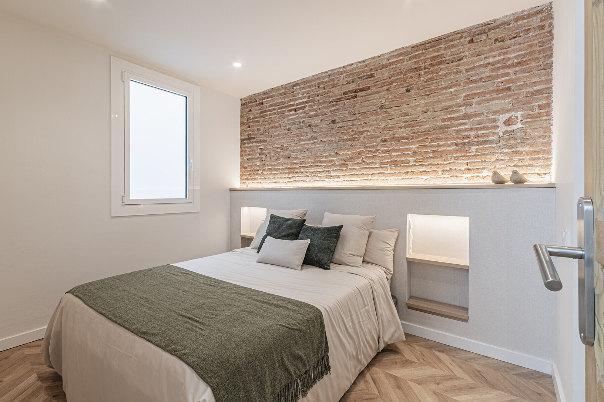  Exclusive brand new property in Girona pedestrian street in Quadrat d