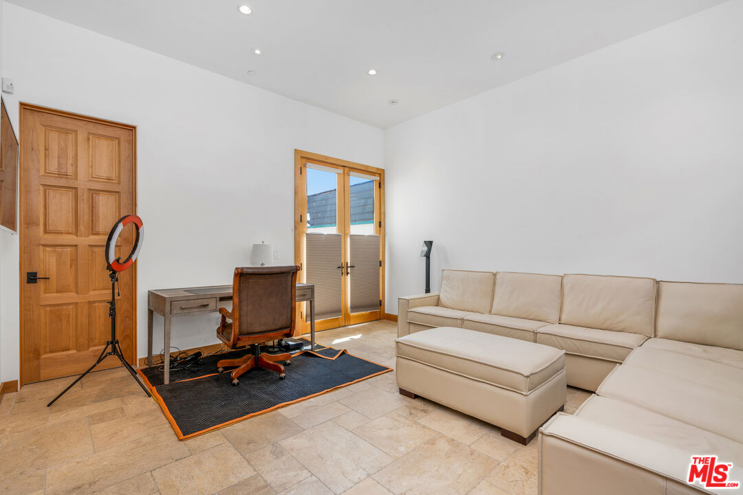 Malibu, California, 90265, United States, 3 Bedrooms Bedrooms, ,3 BathroomsBathrooms,Residential,For Sale,2002033