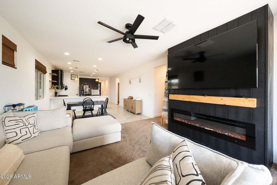 Surprise, Arizona, 85388, United States, 5 Bedrooms Bedrooms, ,Residential,For Sale,2011376