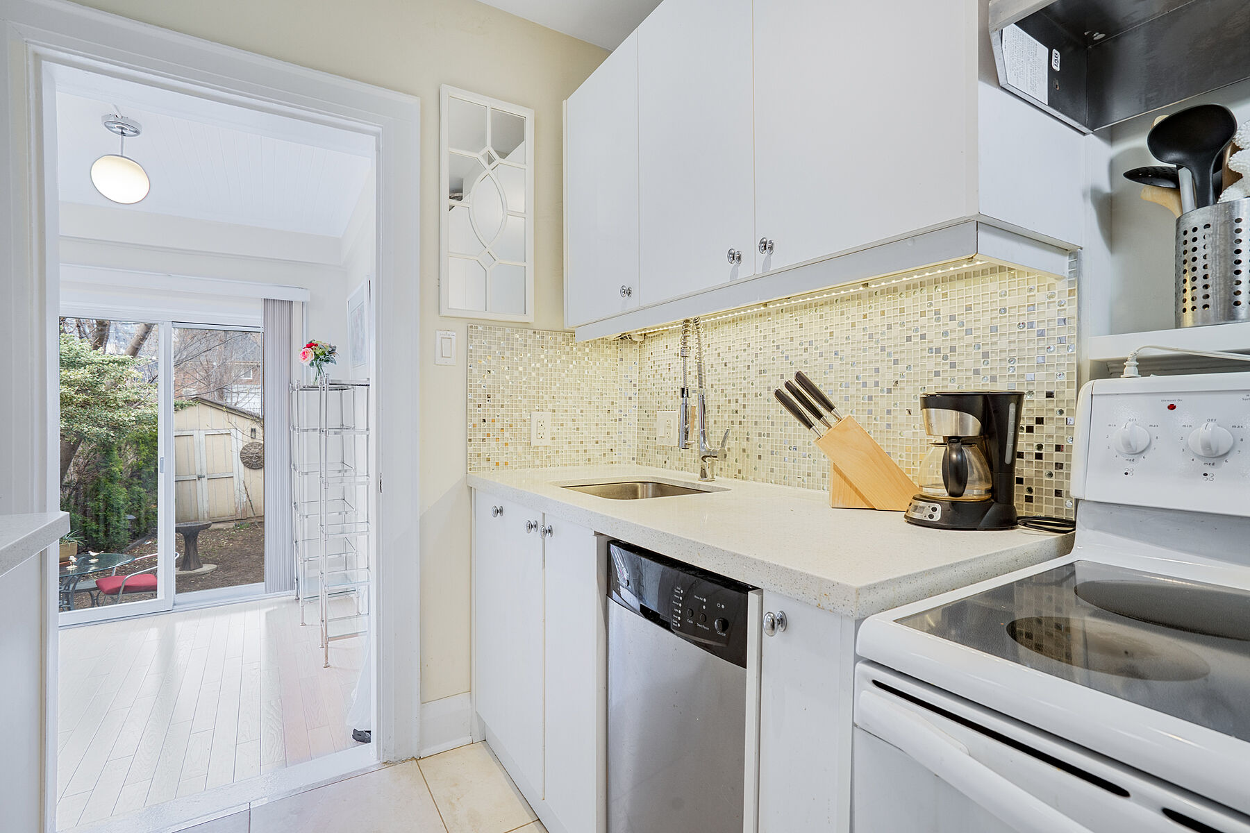  Rare Duplex in Davisville - 物件實景