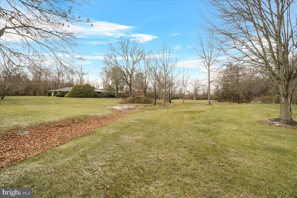 Fayetteville, Pennsylvania, 17222, United States, 3 Bedrooms Bedrooms, ,2 BathroomsBathrooms,Residential,For Sale,1928421