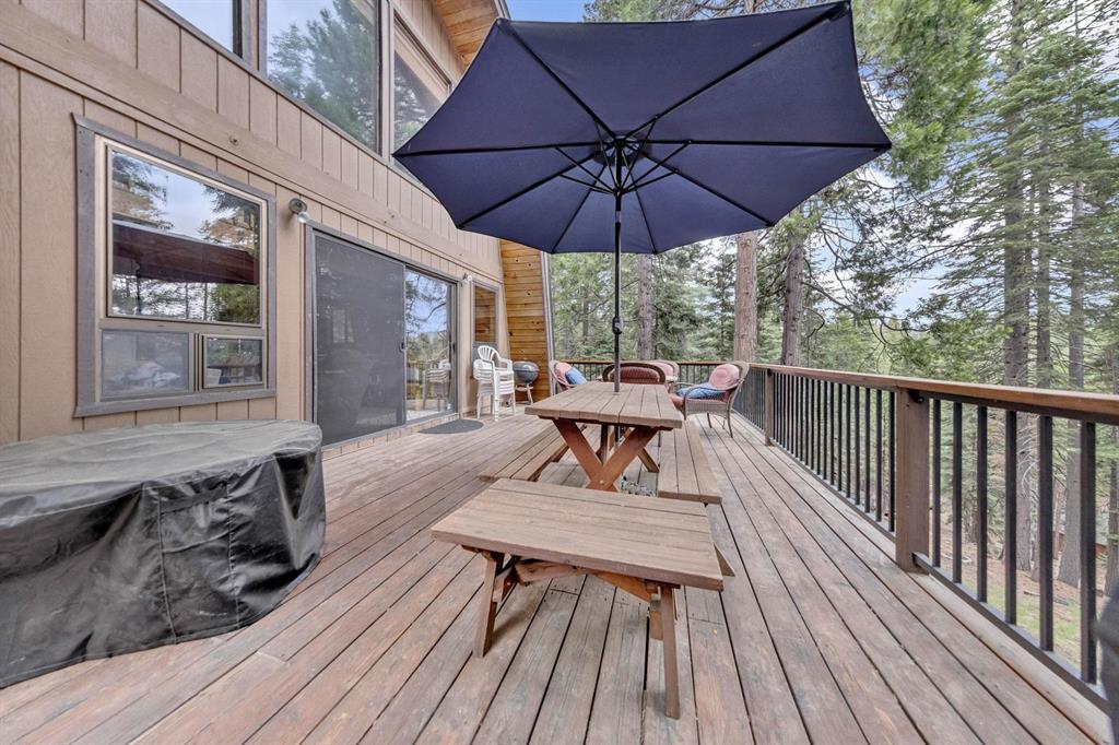 Lake Almanor, California, 96137, United States, 2 Bedrooms Bedrooms, ,3 BathroomsBathrooms,Residential,For Sale,2001829