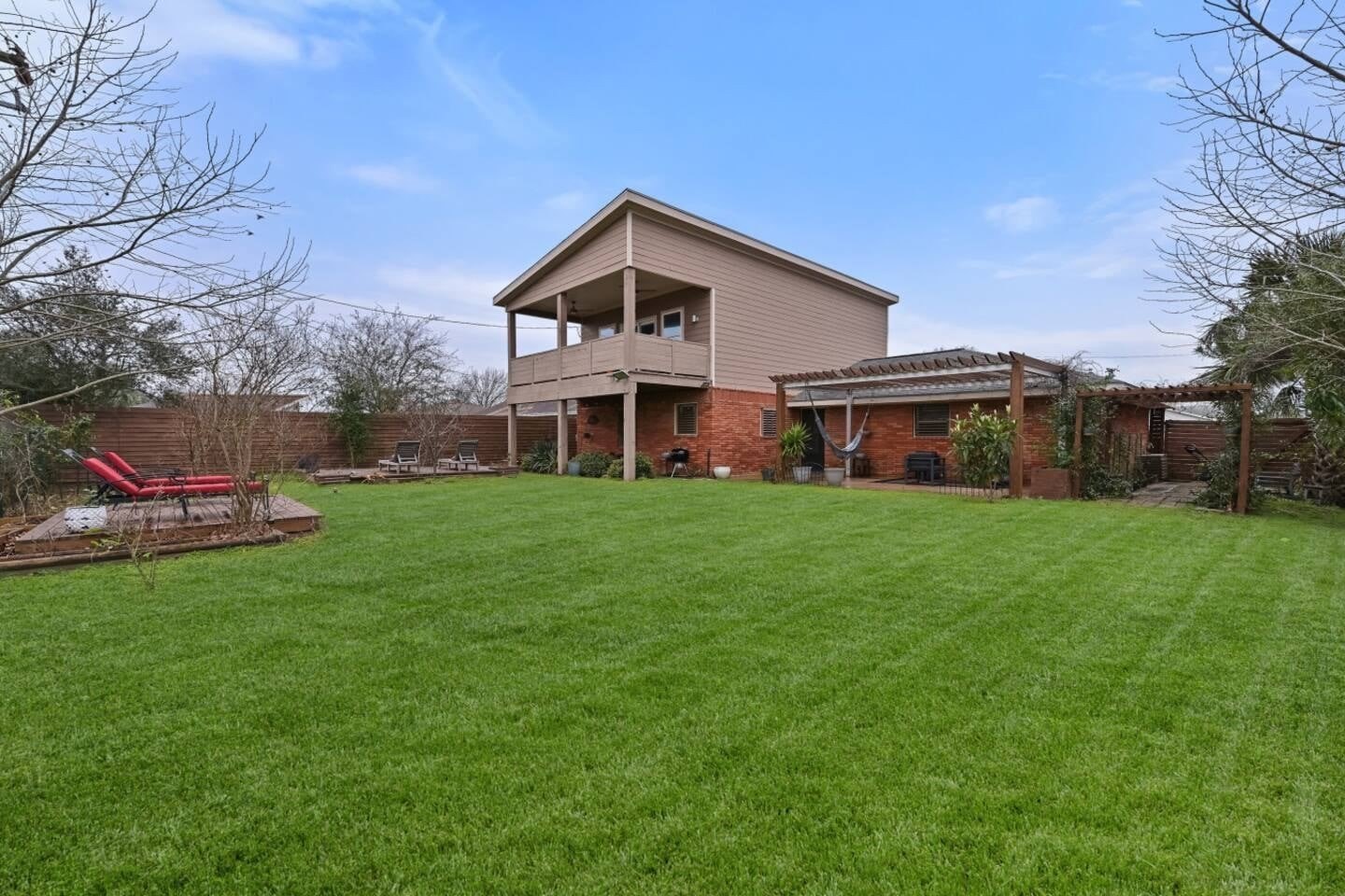 Galveston, Texas, 77551, United States, 4 Bedrooms Bedrooms, ,3 BathroomsBathrooms,Residential,For Sale,1923431