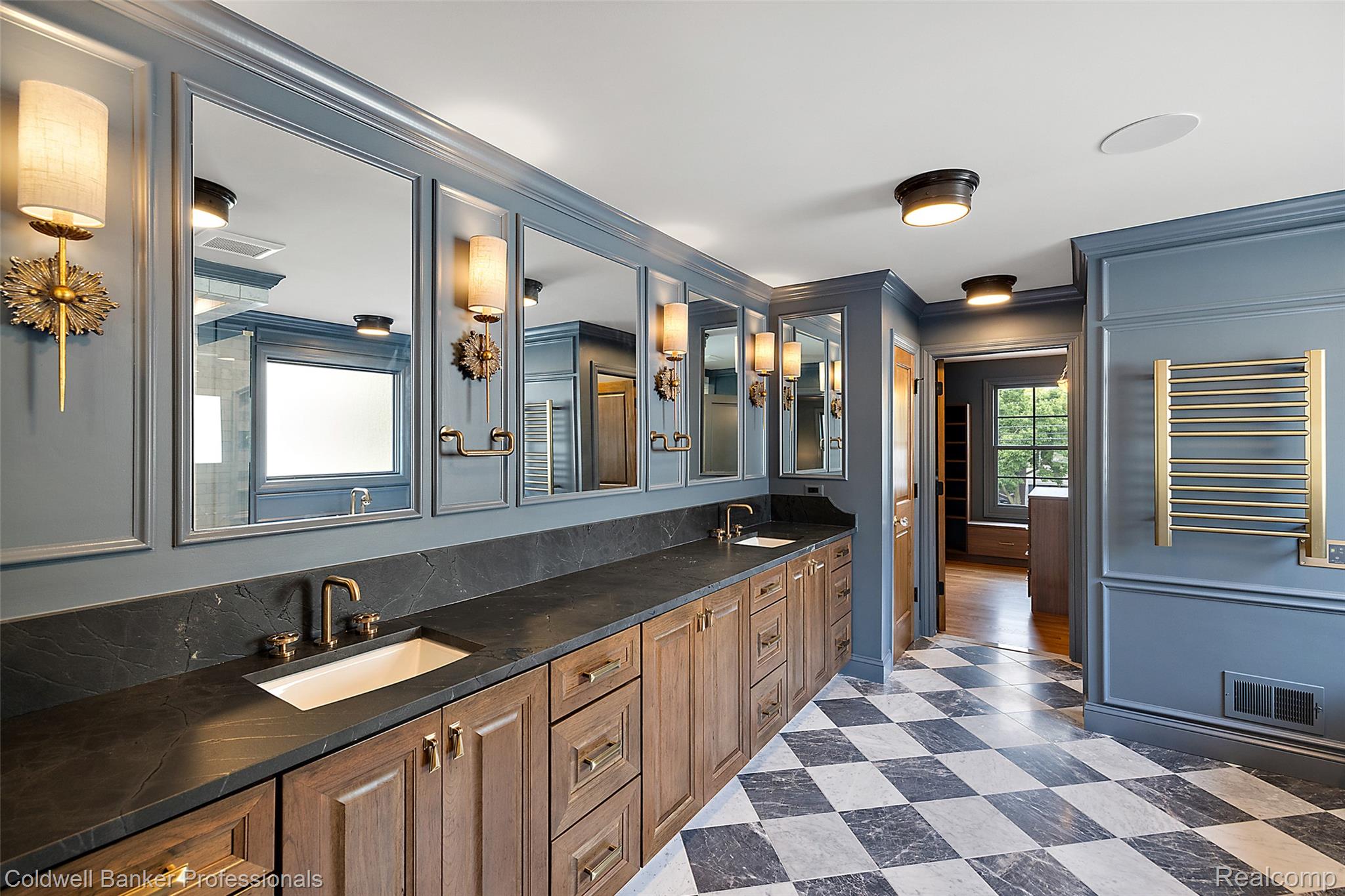 Plymouth, Michigan, 48170, United States, 4 Bedrooms Bedrooms, ,4 BathroomsBathrooms,Residential,For Sale,1986255