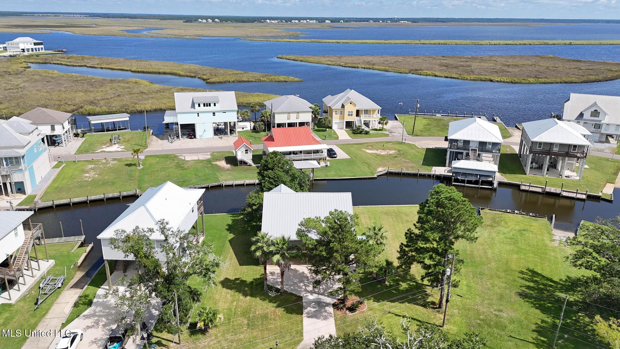 Bay Saint Louis, Mississippi, 39520, United States, 2 Bedrooms Bedrooms, ,2 BathroomsBathrooms,Residential,For Sale,1913082