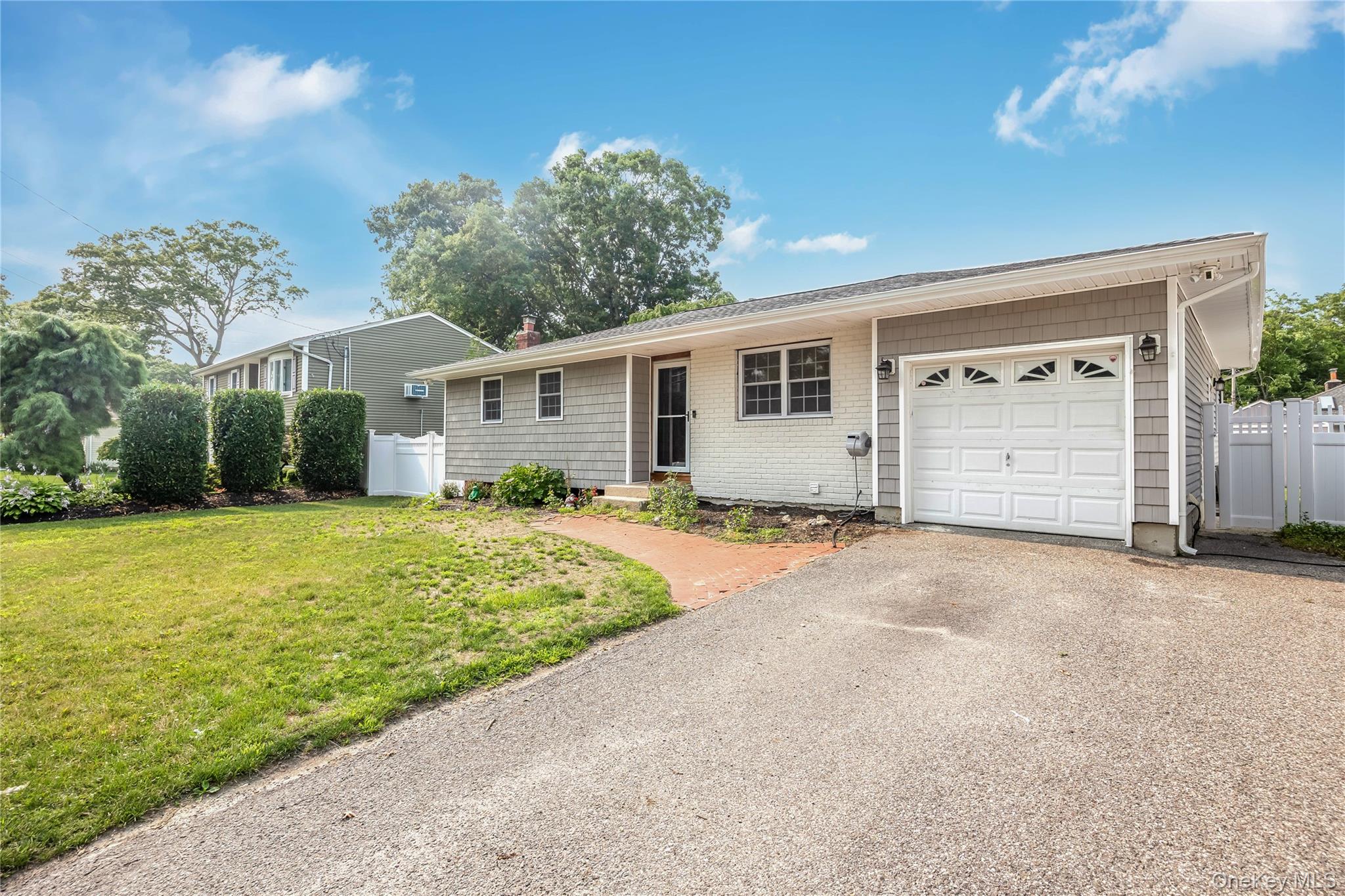 Cherokee St, Ronkonkoma, NY 11779 #1