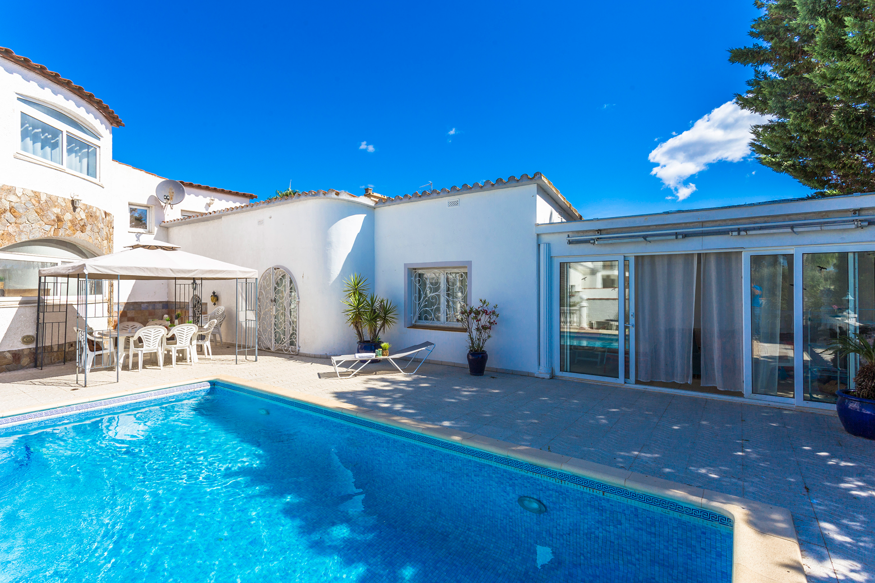  Mediterranean Independent Villa in Empuriabrava with Private Mooring - 物件實景