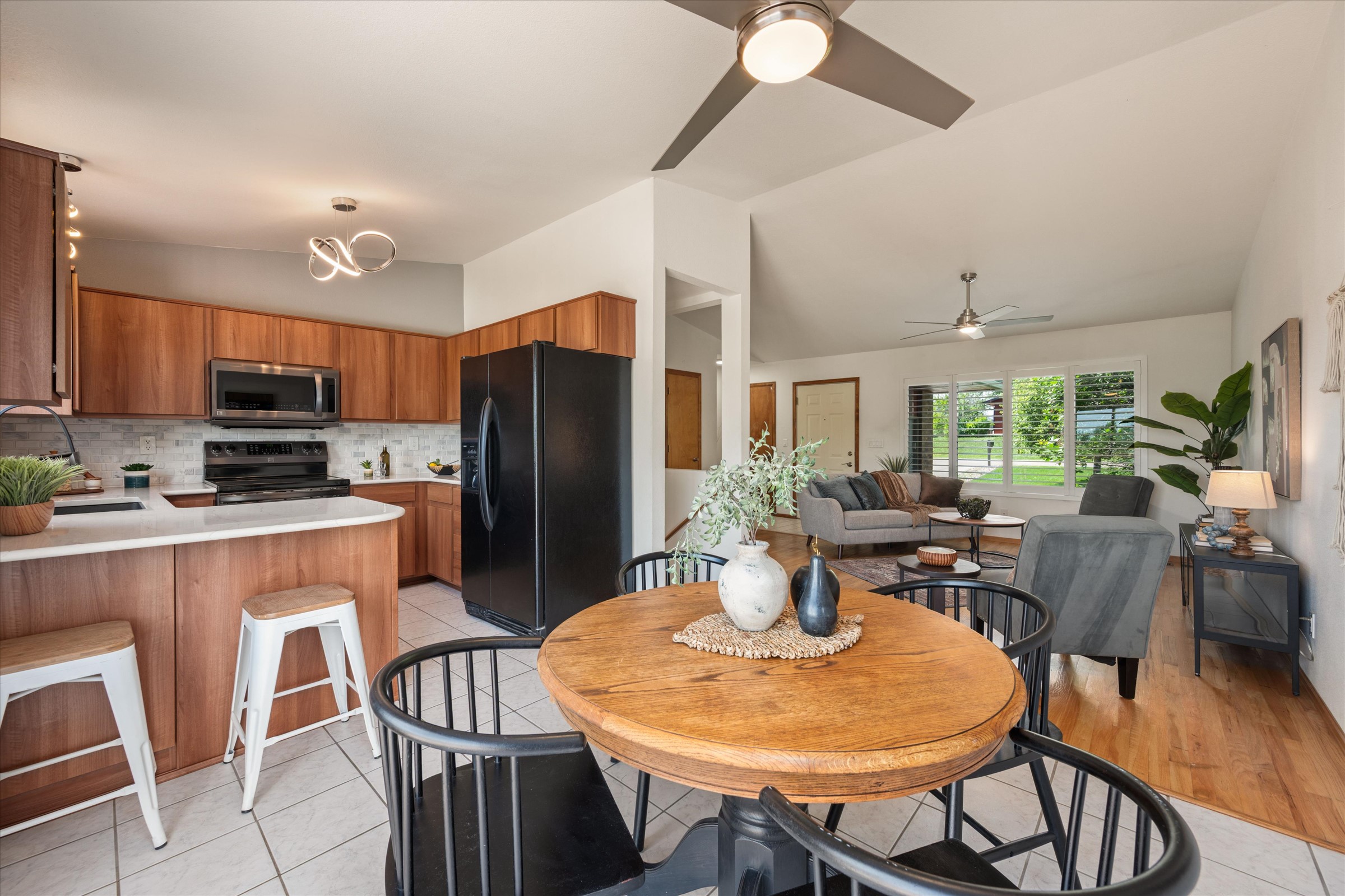  South Fort Collins Ranch Tucked Away on Beautiful Landscaped One-Third Acre Lot - 物件實景