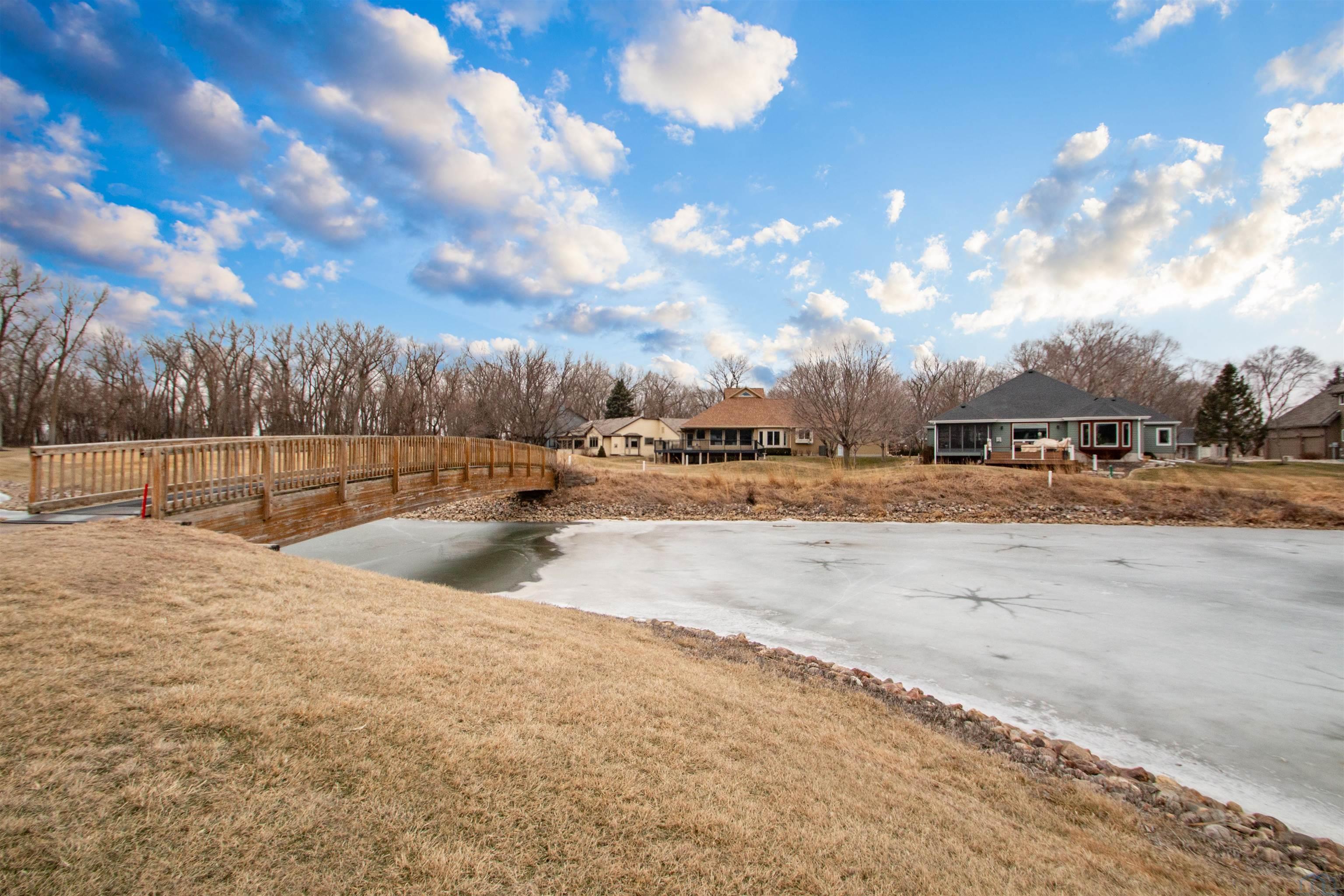 Dakota Dunes, South Dakota, 57049, United States, 3 Bedrooms Bedrooms, ,3 BathroomsBathrooms,Residential,For Sale,2015329
