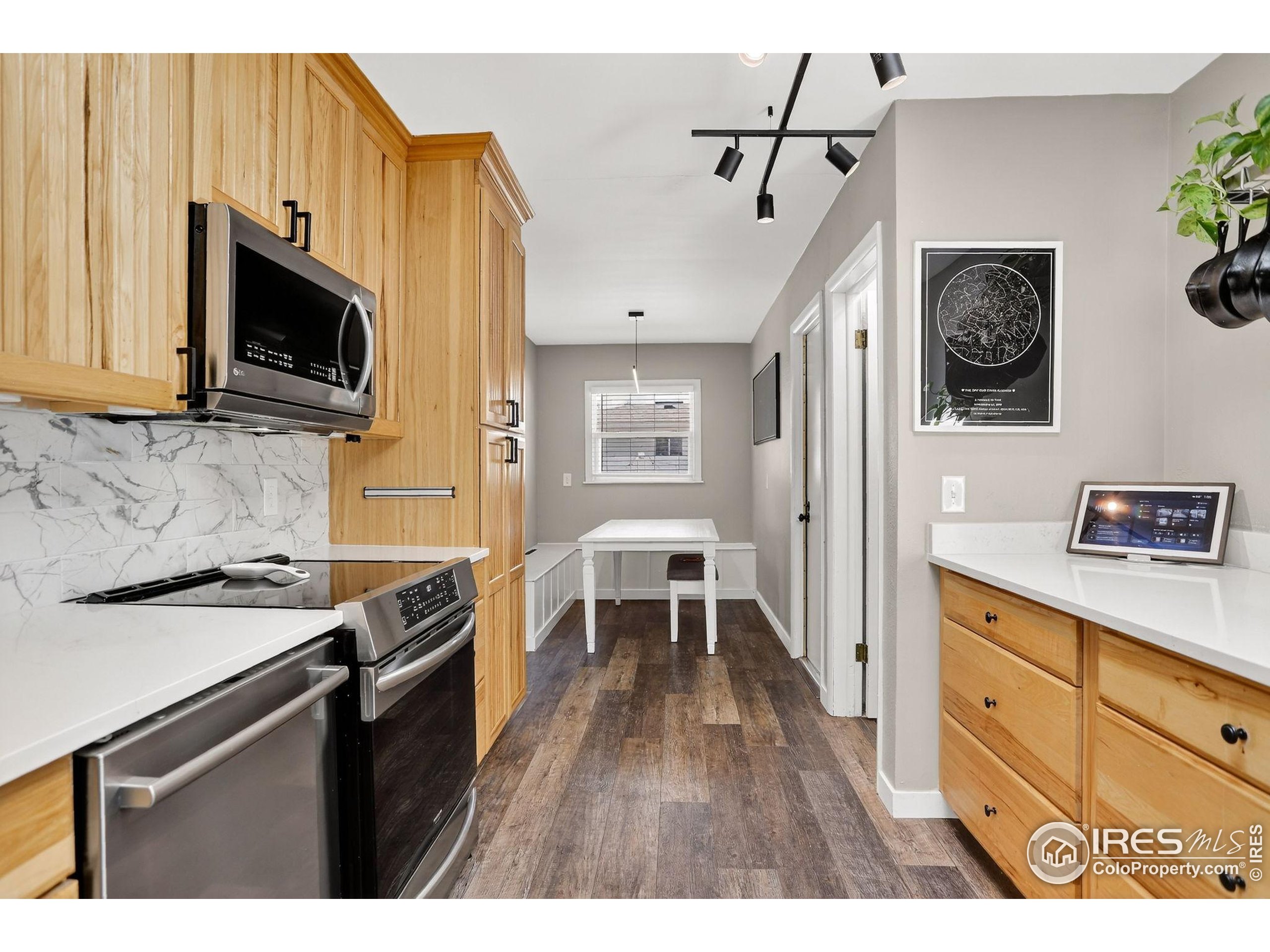 Longmont, Colorado, 80501, United States, 3 Bedrooms Bedrooms, ,1 BathroomBathrooms,Residential,For Sale,1948840