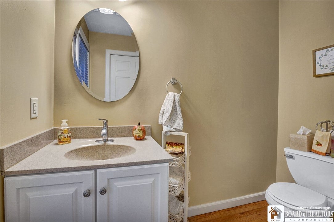 Bemus Point, New York, 14712, United States, 4 Bedrooms Bedrooms, ,5 BathroomsBathrooms,Residential,For Sale,2035252