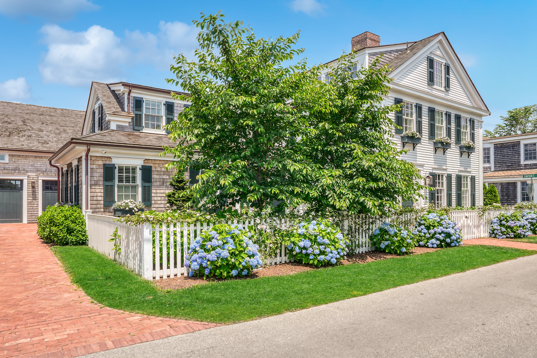  A Rare Legacy Offering in the Heart of Edgartown Village - 物件實景