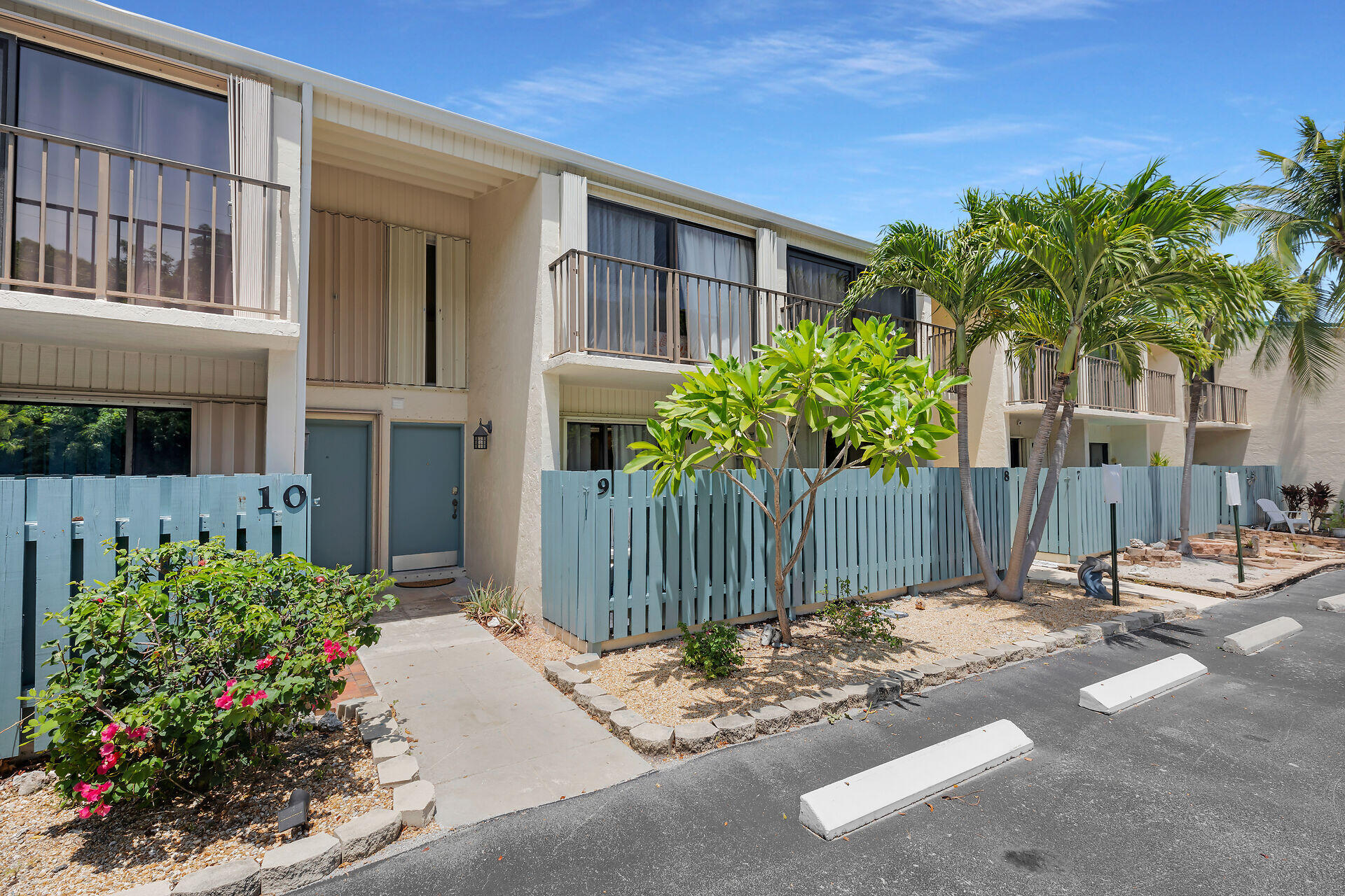 ISLAMORADA, Florida, 33036, United States, 2 Bedrooms Bedrooms, ,2 BathroomsBathrooms,Residential,For Sale,1874180